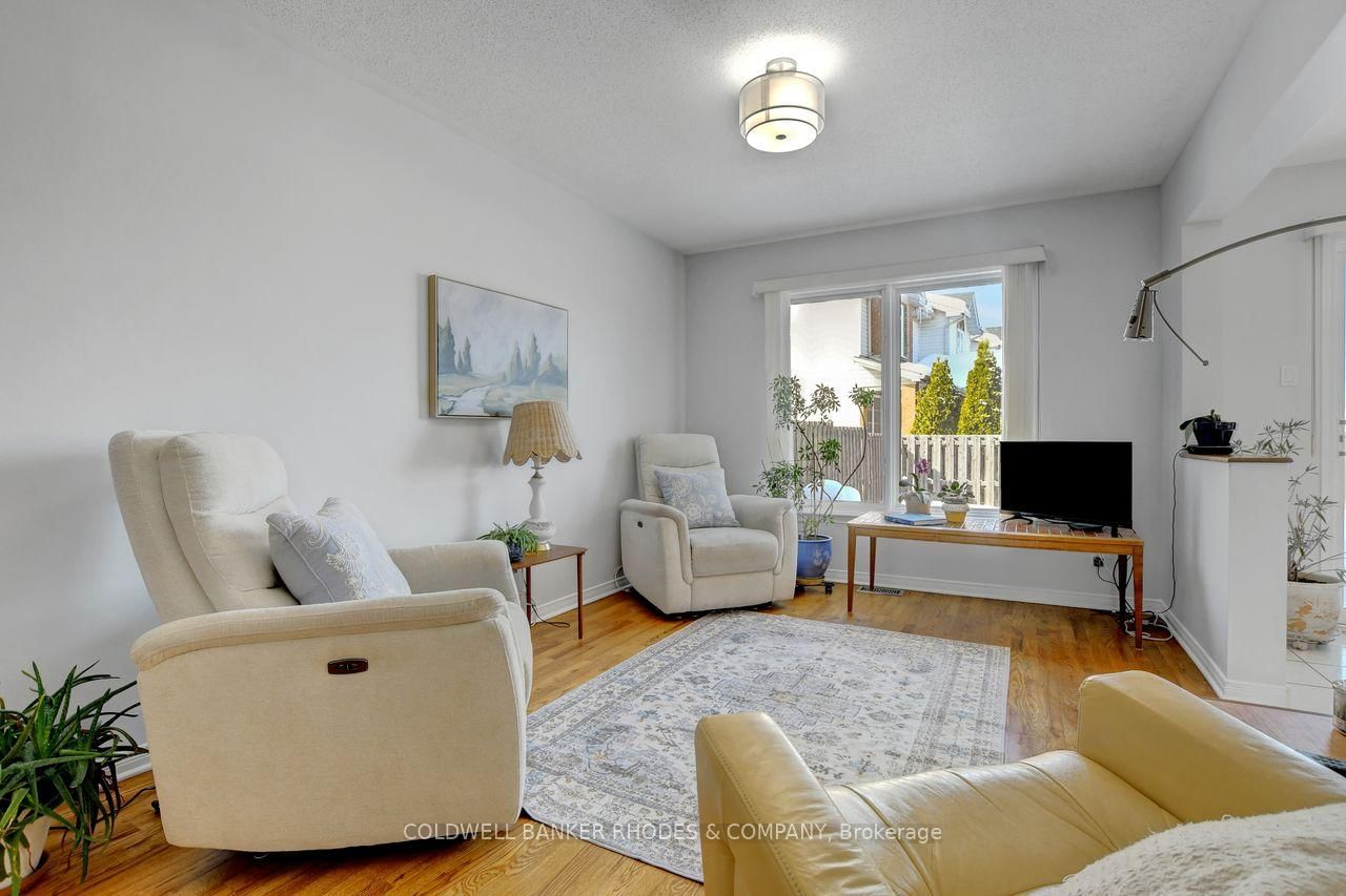 Townhouse for sale at 2 Calaveras Avenue, Ottawa, Ontario, K2J 4Z8 - Barrhaven - Longfields - MLS: X12832528