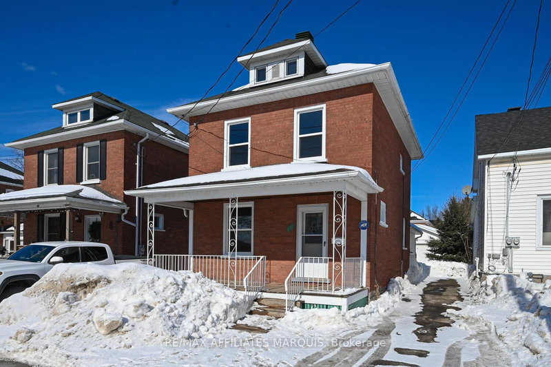 58 William St W, Smiths Falls, K7A 1N3 | Image 2