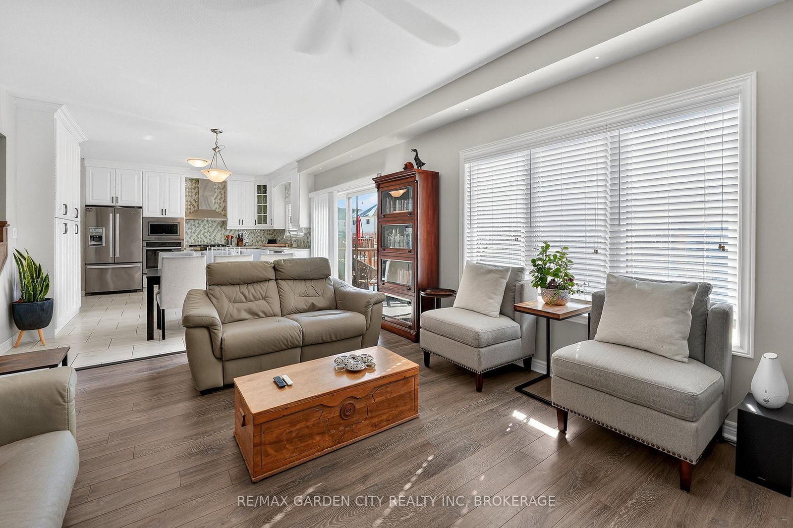 Detached House for sale at 4 Riley Avenue, Pelham, Ontario, L0S 1E6 - Fonthill - MLS: X12832542