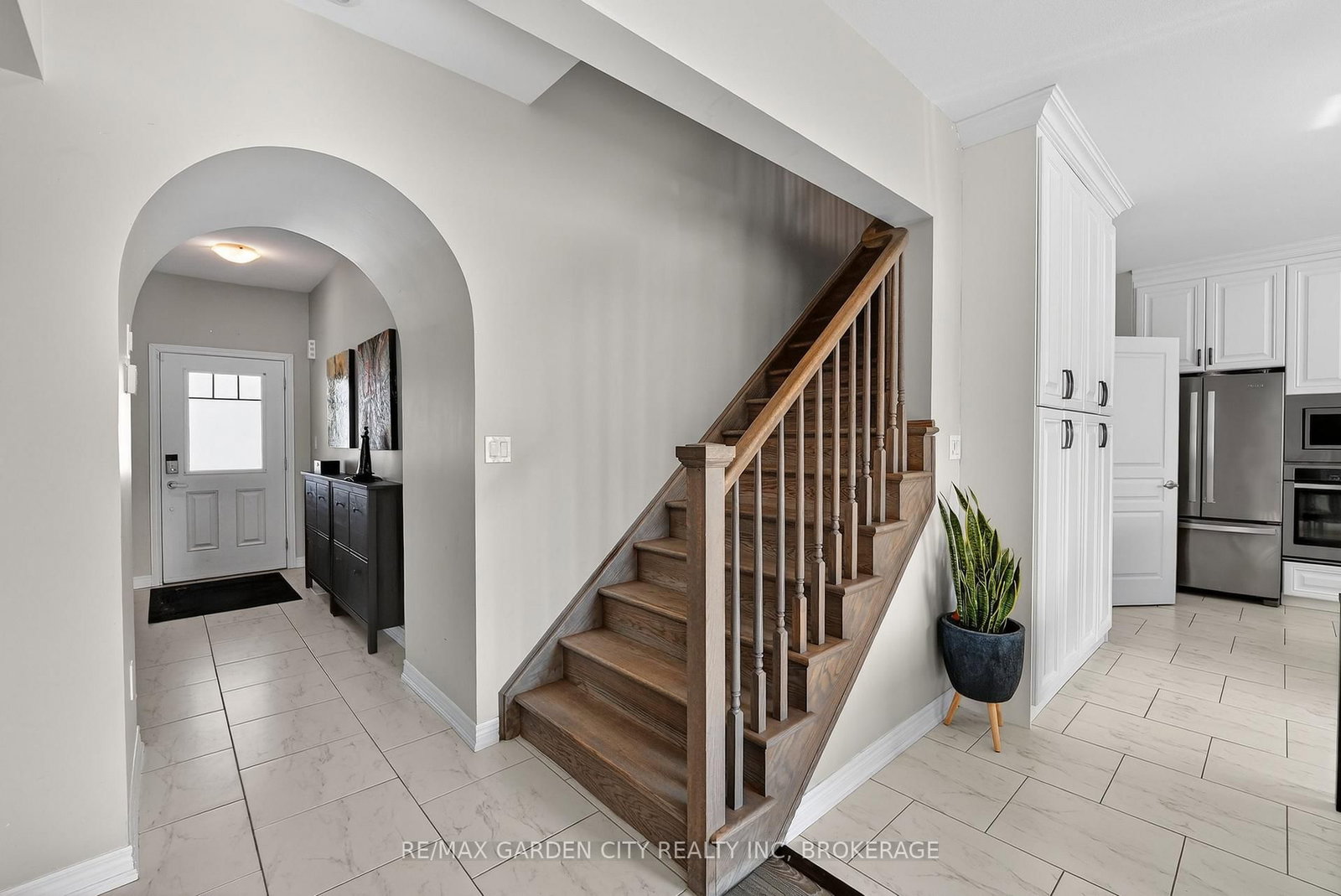 Detached House for sale at 4 Riley Avenue, Pelham, Ontario, L0S 1E6 - Fonthill - MLS: X12832542