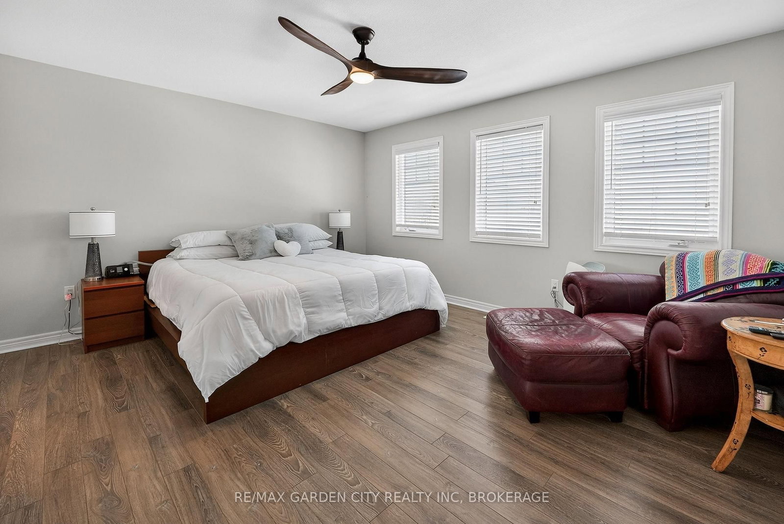 Detached House for sale at 4 Riley Avenue, Pelham, Ontario, L0S 1E6 - Fonthill - MLS: X12832542