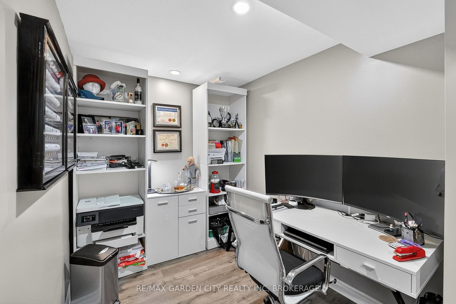 Detached House for sale at 4 Riley Avenue, Pelham, Ontario, L0S 1E6 - Fonthill - MLS: X12832542