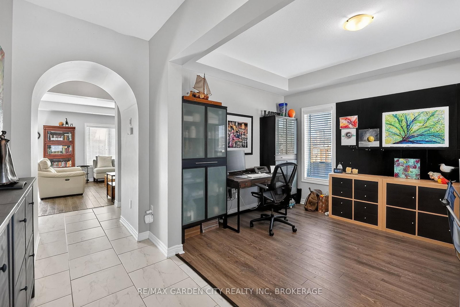 Detached House for sale at 4 Riley Avenue, Pelham, Ontario, L0S 1E6 - Fonthill - MLS: X12832542