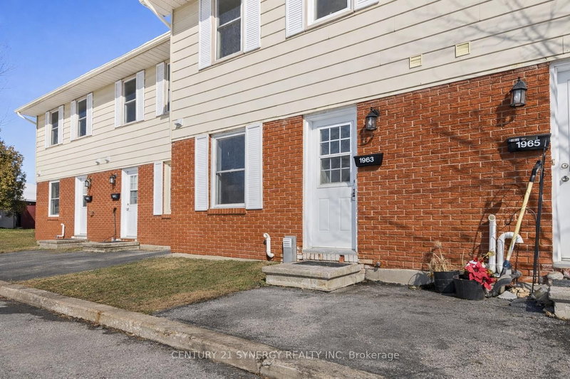 22 - 1963 Fairglen Mews, Gloucester, K1B 5A5 | Image 2