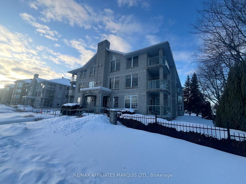 301 - 301 Water St W, Cornwall, K6J 1A5 | Image 2