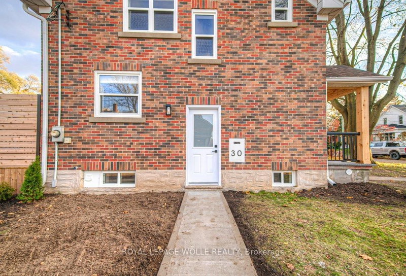 30 Dunbar Rd S, Waterloo, N2L 2E3 | Image 3