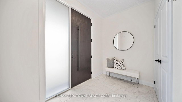 27 Jacob Detweiller Drive