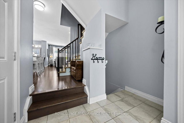 416 Rochefort Circle