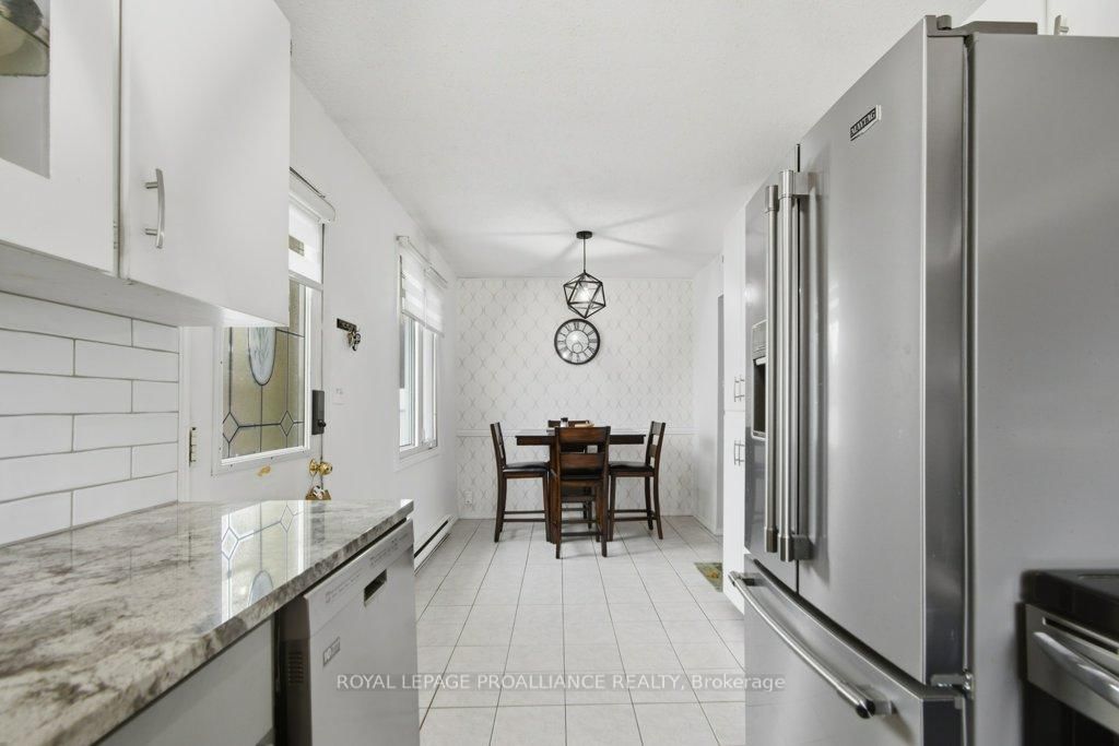 Detached House for sale at 8 Birch Street, Quinte West, Ontario, K8V 6J1 - Trenton Ward - MLS: X12833244