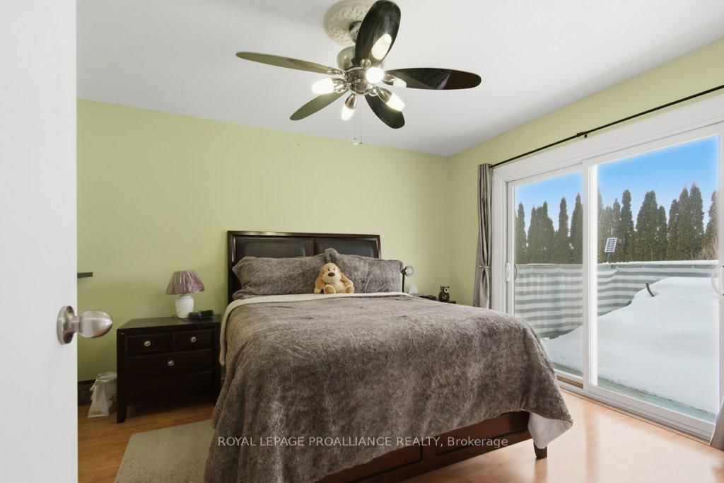 Detached House for sale at 8 Birch Street, Quinte West, Ontario, K8V 6J1 - Trenton Ward - MLS: X12833244