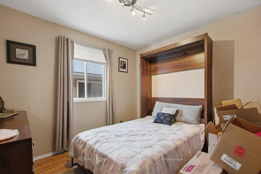 Detached House for sale at 8 Birch Street, Quinte West, Ontario, K8V 6J1 - Trenton Ward - MLS: X12833244