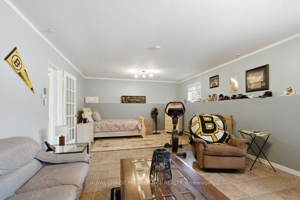 Detached House for sale at 8 Birch Street, Quinte West, Ontario, K8V 6J1 - Trenton Ward - MLS: X12833244