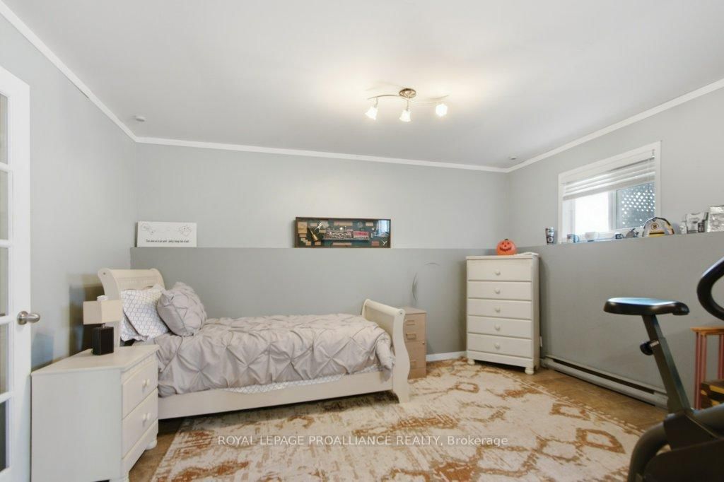 Detached House for sale at 8 Birch Street, Quinte West, Ontario, K8V 6J1 - Trenton Ward - MLS: X12833244