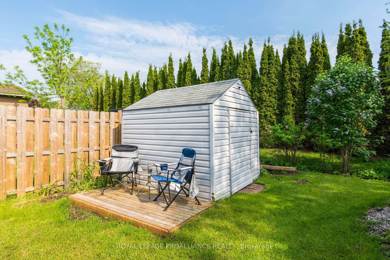 Detached House for sale at 8 Birch Street, Quinte West, Ontario, K8V 6J1 - Trenton Ward - MLS: X12833244