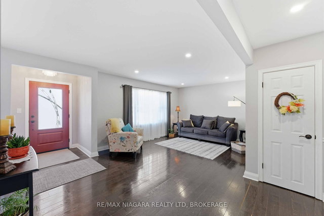 6122 BURDETTE Drive E