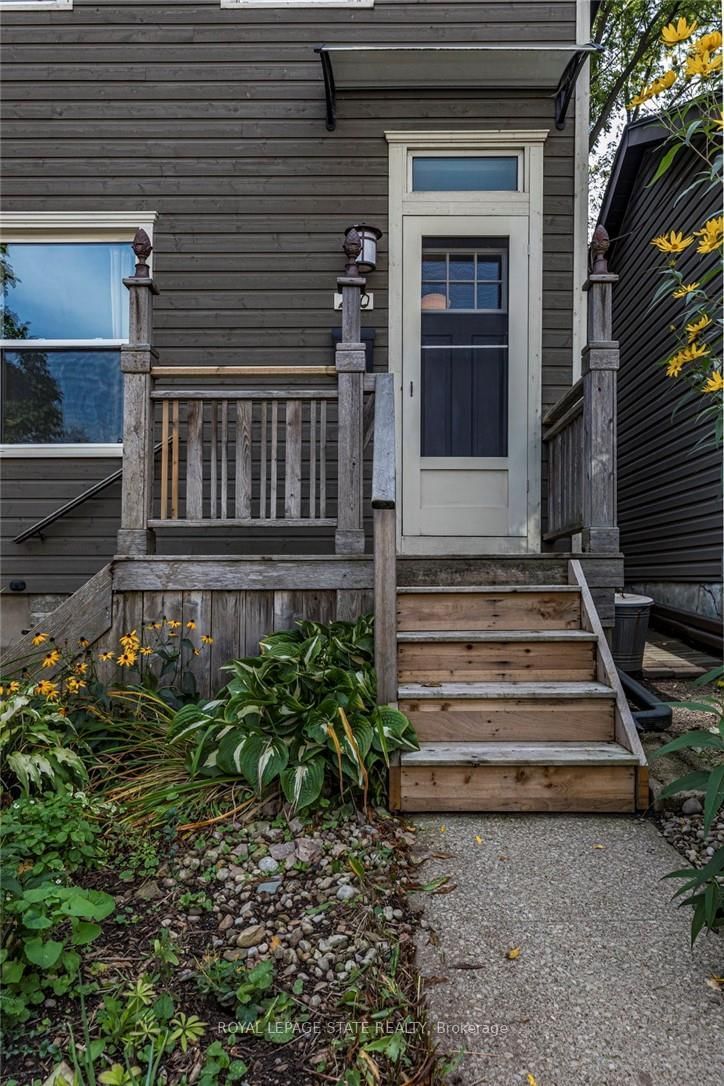 210 Charlton Ave E, Hamilton, L8N 1Z1 | Image 2