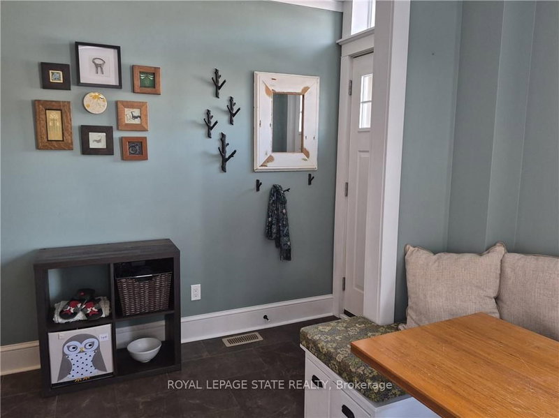 210 Charlton Ave E, Hamilton, L8N 1Z1 | Image 3