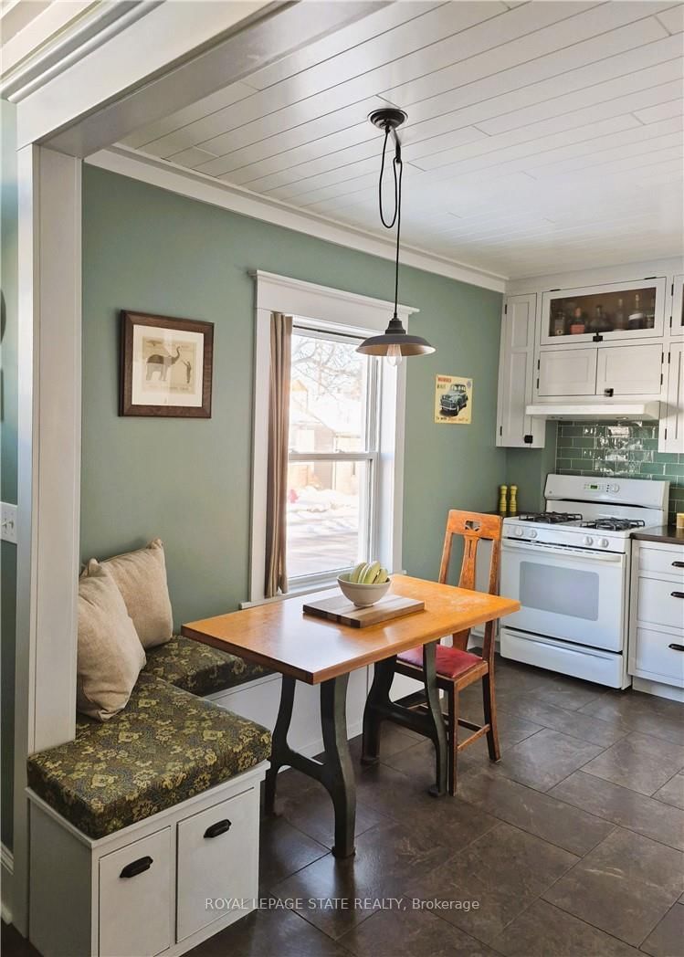 Detached House for sale at 210 Charlton Avenue, Hamilton, Ontario, L8N 1Z1 - Corktown - MLS: X12833514