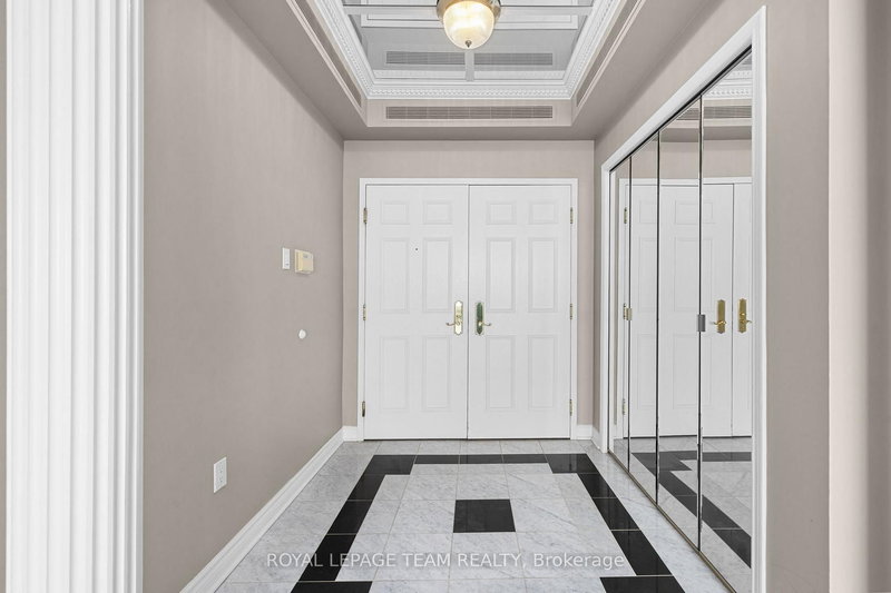 1803 - 1480 Riverside Dr, Ottawa, K1G 5H2 | Image 2