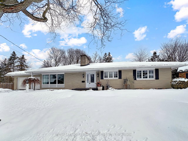 7 Eastwood Park Drive