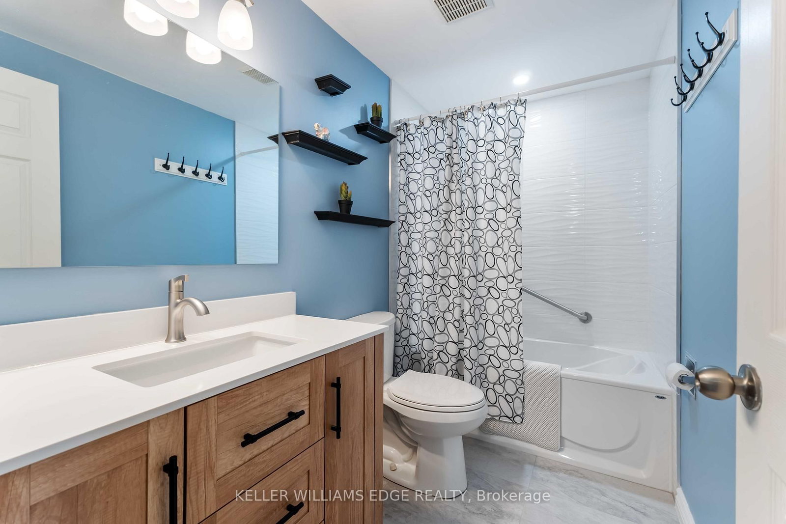 Townhouse for sale at 22-300 Rexford Drive, Hamilton, Ontario, L8W 1P5 - Randall - MLS: X12834234