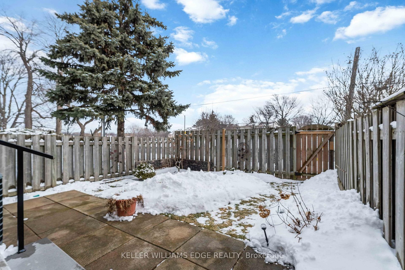 Townhouse for sale at 22-300 Rexford Drive, Hamilton, Ontario, L8W 1P5 - Randall - MLS: X12834234