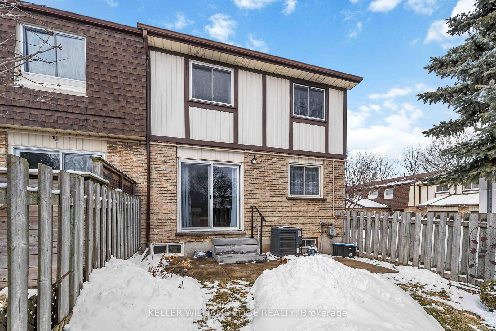 Townhouse for sale at 22-300 Rexford Drive, Hamilton, Ontario, L8W 1P5 - Randall - MLS: X12834234