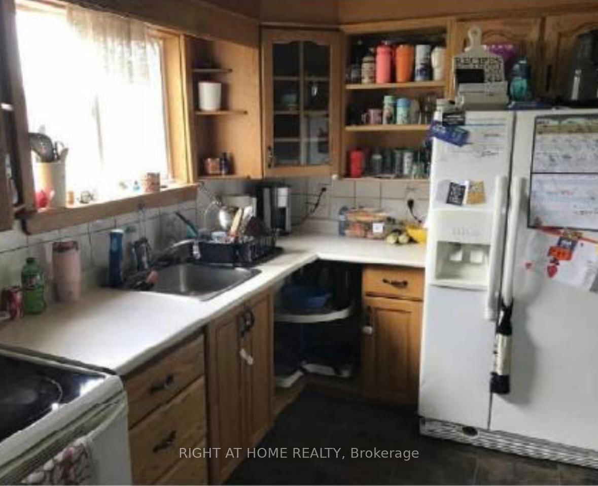 Detached House for sale at 38 Washington Street, Brant, Ontario, N3L 2A7 - Paris - MLS: X12834274