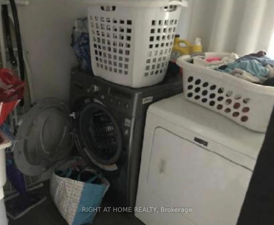 Detached House for sale at 38 Washington Street, Brant, Ontario, N3L 2A7 - Paris - MLS: X12834274