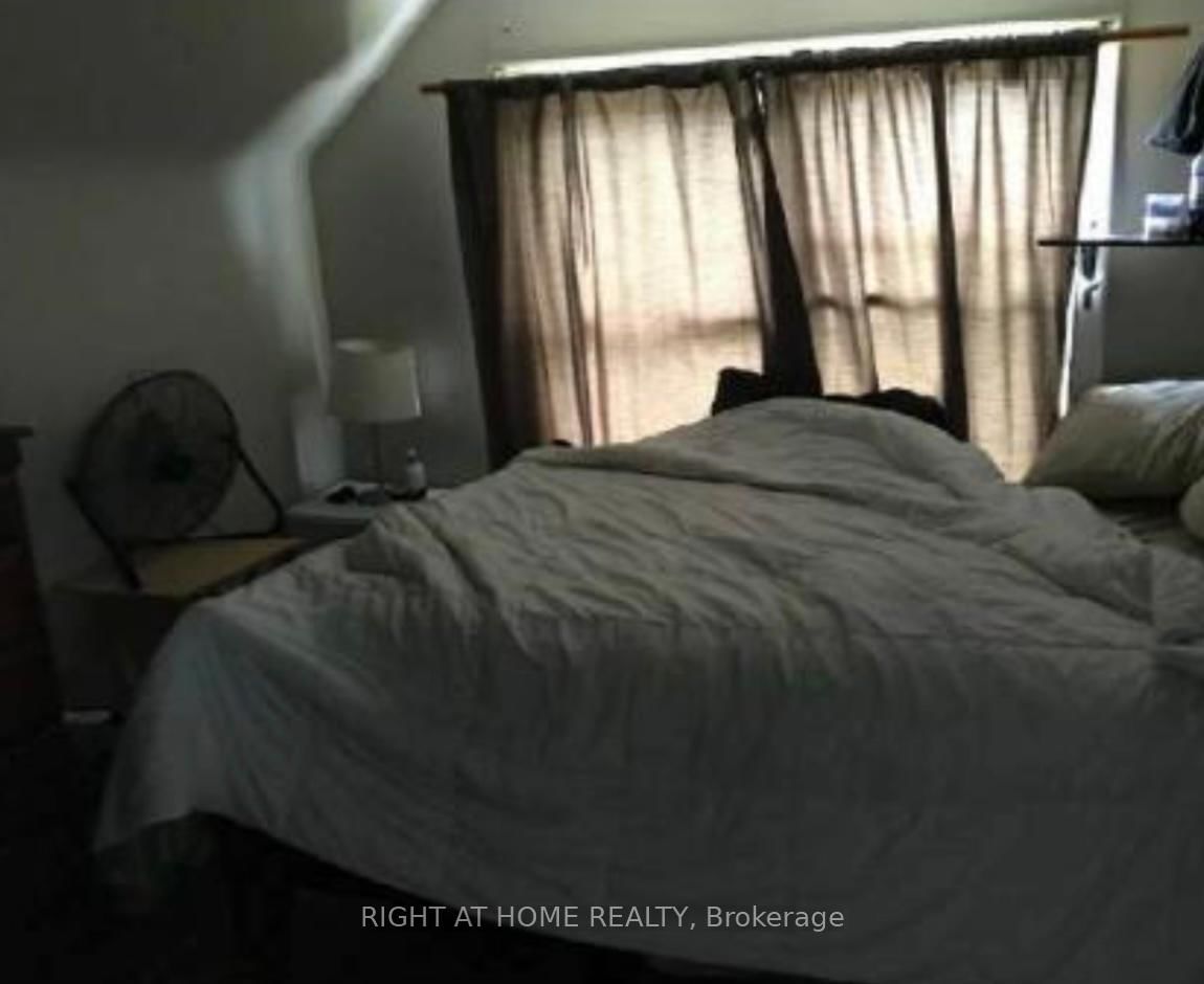 Detached House for sale at 38 Washington Street, Brant, Ontario, N3L 2A7 - Paris - MLS: X12834274