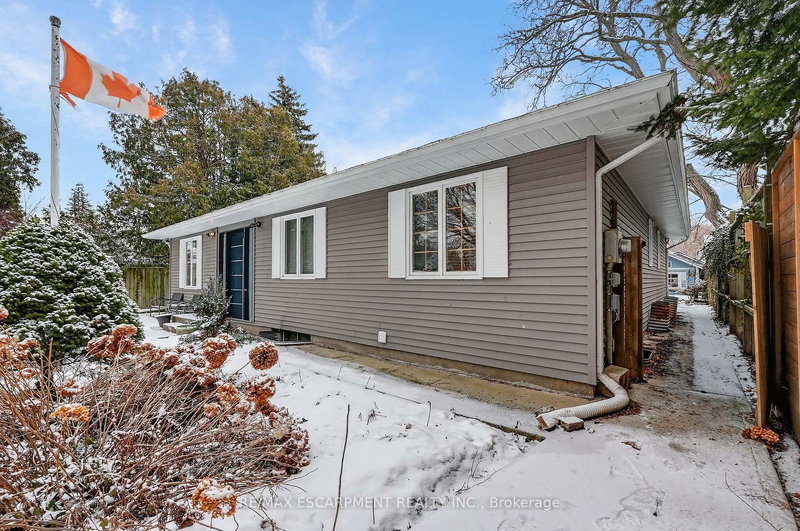 Lower - 214 Main St E, Grimsby, L3M 1P6 | Image 2