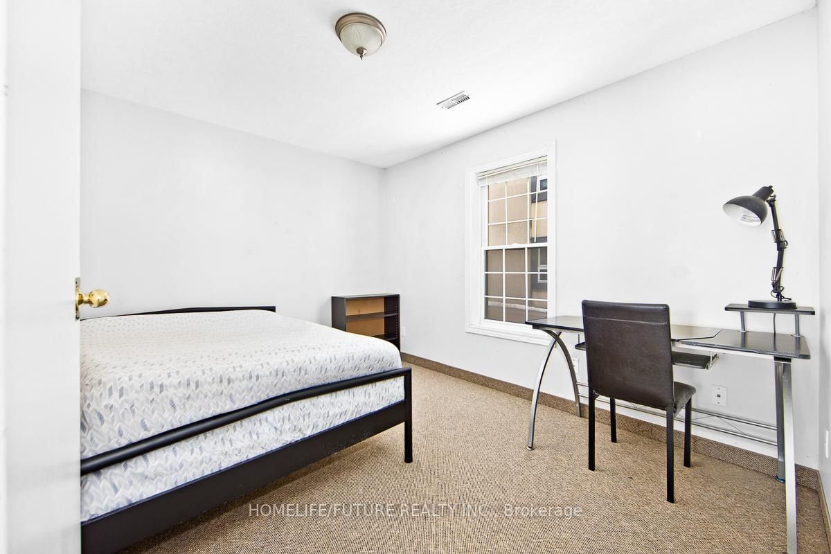 327 Spruce Street, Unit 4 Units W/20 Rms - Photo 13