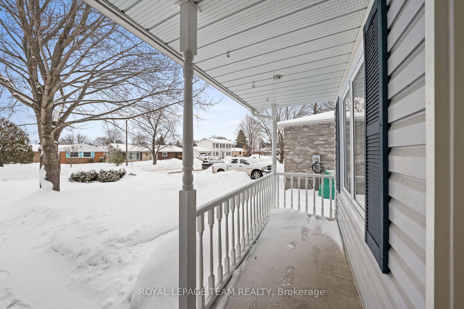 Listing Image 3