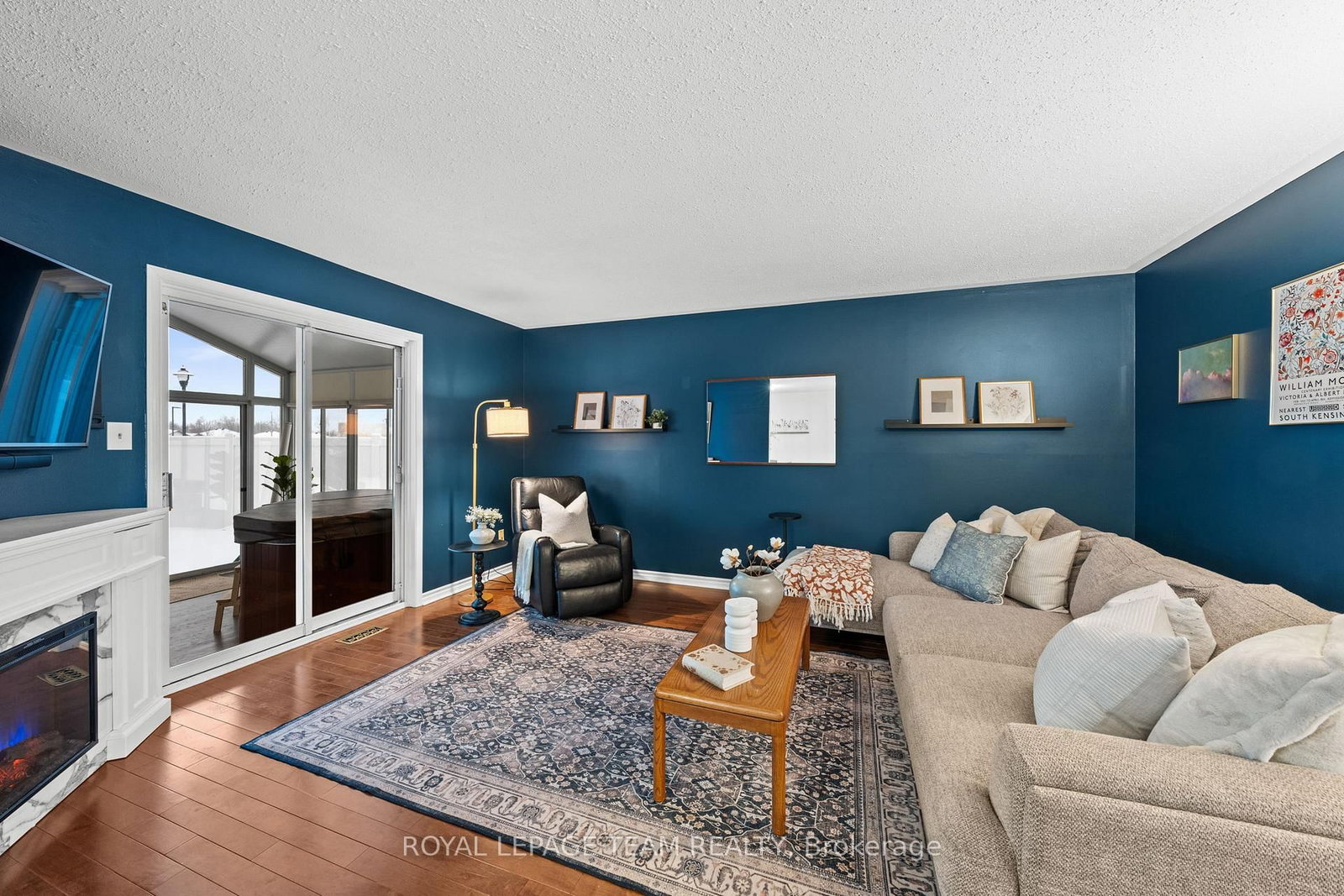 Listing Image 7