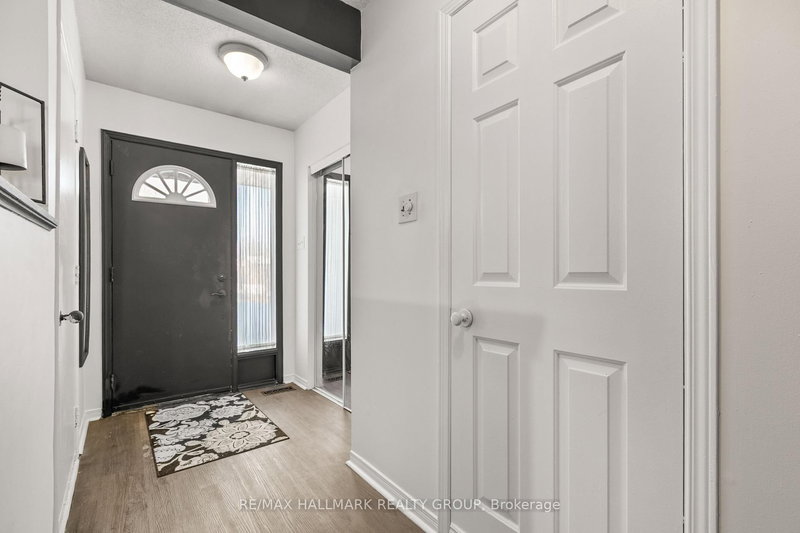 A - 176 Sherway Dr, Barrhaven, K2J 1W7 | Image 2