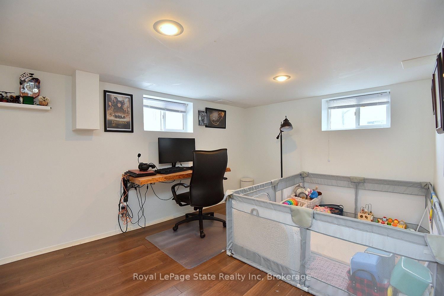 Detached House for sale at 24 Fitzgerald Street, St. Catharines, Ontario, L2R 4B3 - Downtown - MLS: X12834752