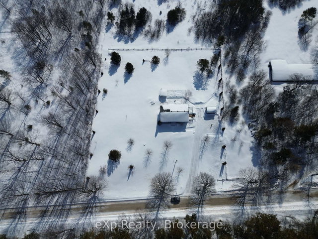 585206 10A Side Road