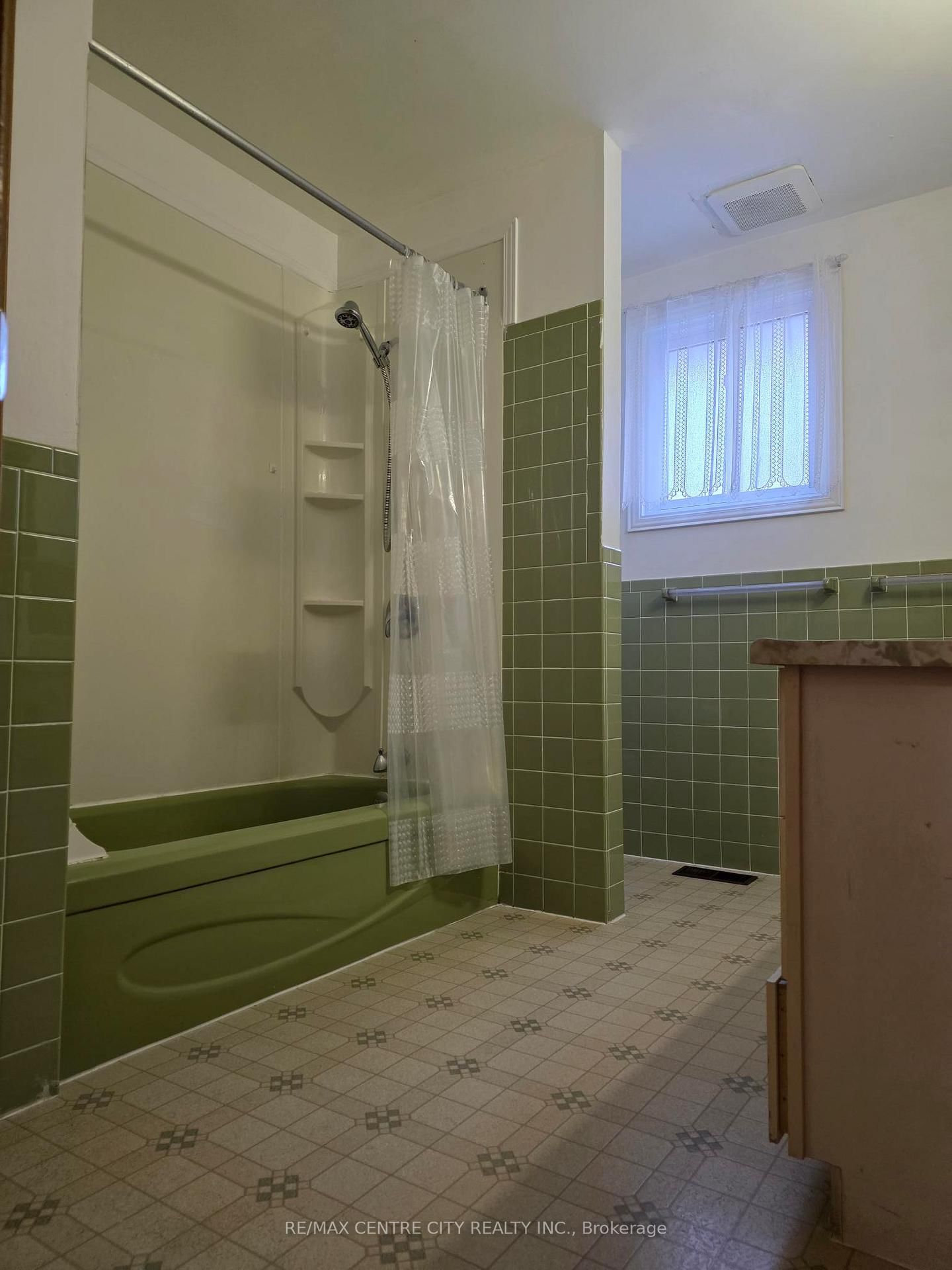 Detached House for sale at 405 Rippleton Road, London North, Ontario, N6G 1M3 - North K - MLS: X12834976