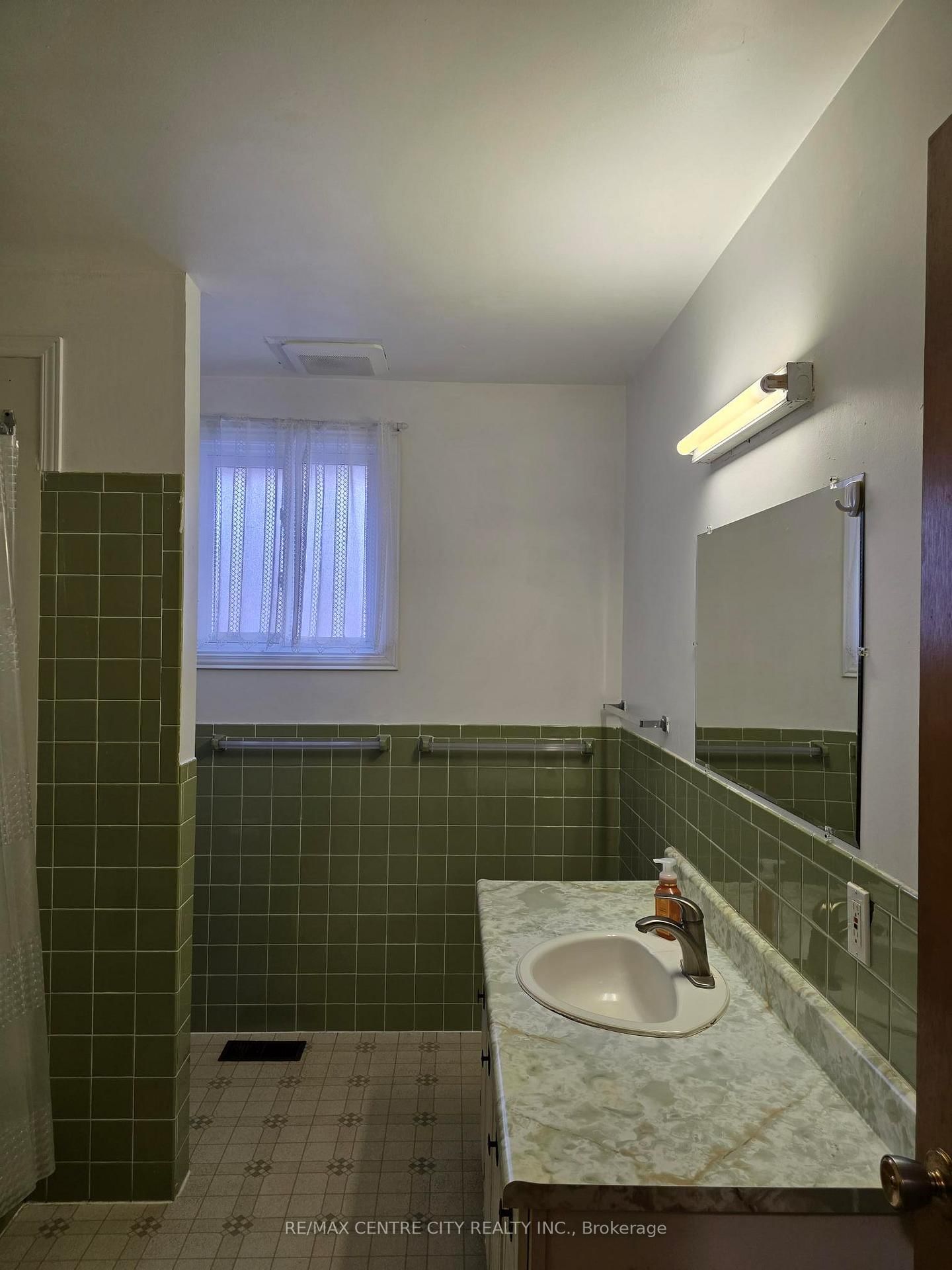 Detached House for sale at 405 Rippleton Road, London North, Ontario, N6G 1M3 - North K - MLS: X12834976