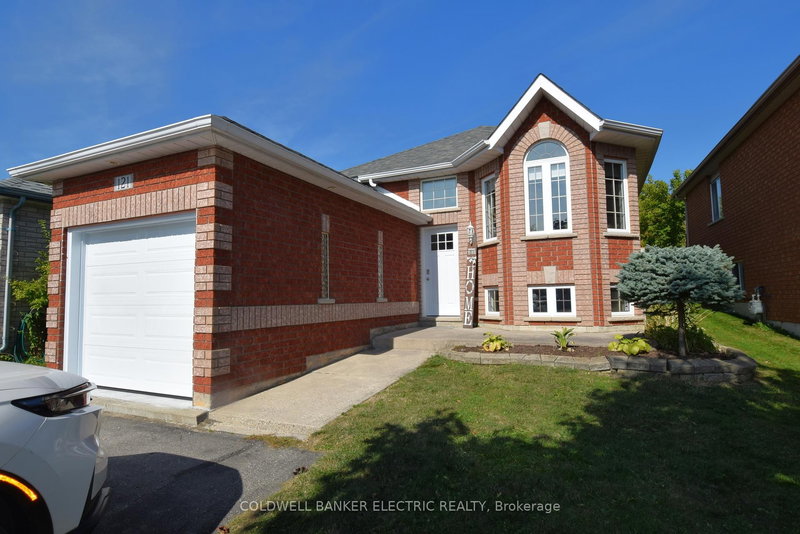 121 Haden Ave, Peterborough, K9H 7P6 | Image 2