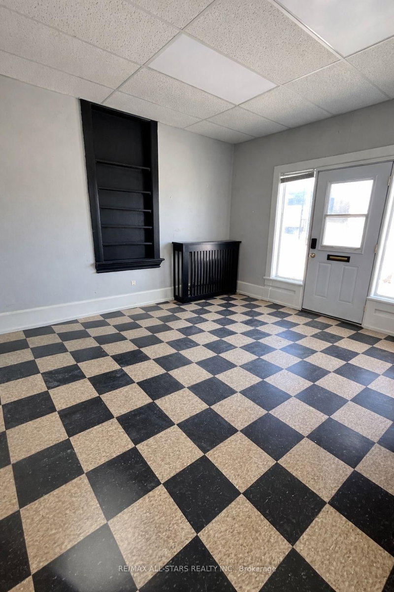 2 - 57 WILLIAM St N, Kawartha Lakes, K9V 4A3 | Image 3