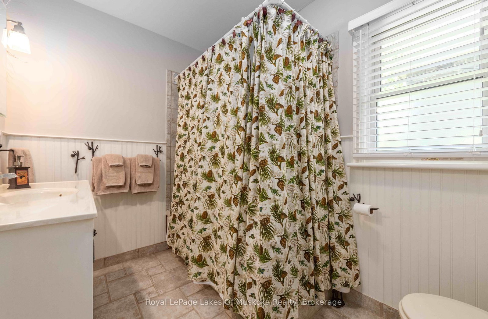 9 Mountview Avenue • Huntsville, ON photo 26
