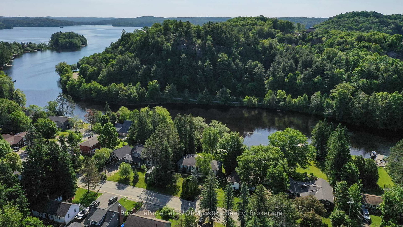9 Mountview Avenue • Huntsville, ON photo 5