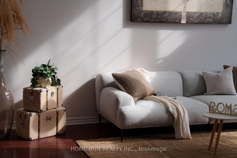 531 Bretby Cres, Ottawa, K2J 5P9 | Image 3