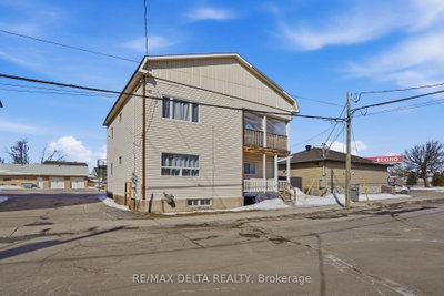 242 HAMILTON Street