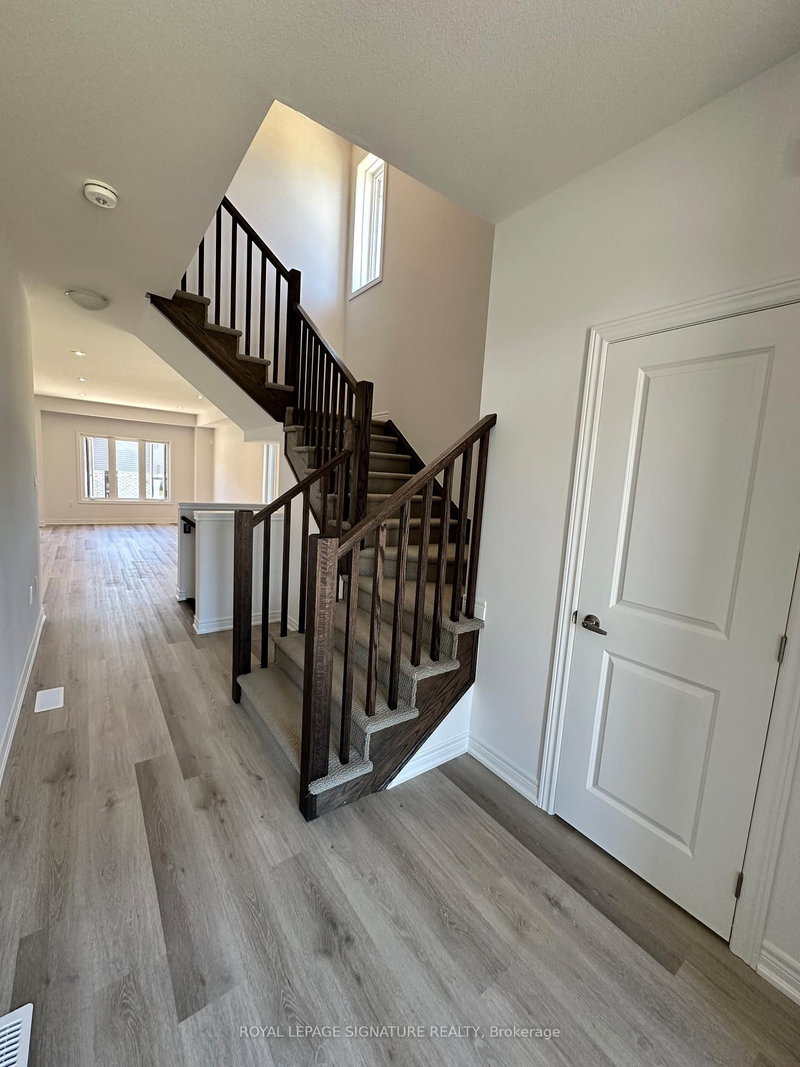 35 - 448 Blackburn Dr N, Brantford, N3T 0X2 | Image 2