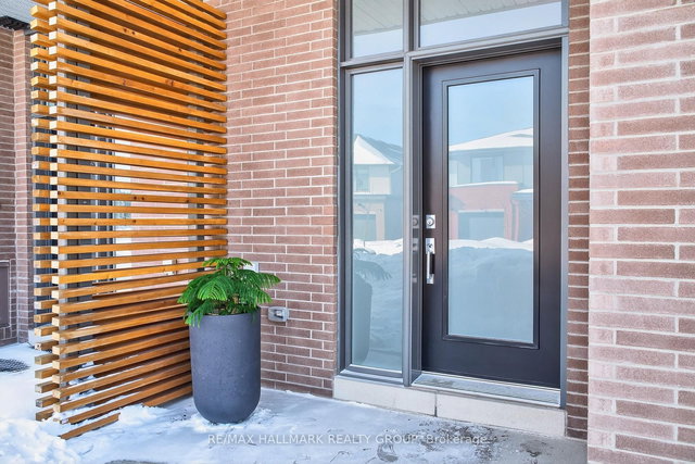 869 Moses Tennisco Street