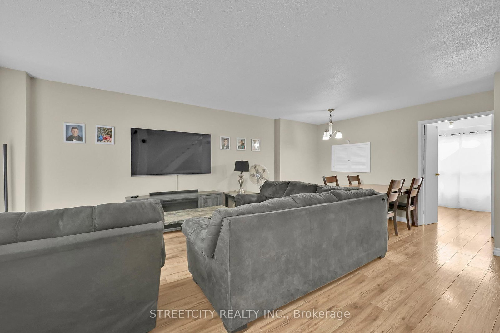 Townhouse for sale at 8-253 Taylor Street, London East, Ontario, N5Y 2J6 - East C - MLS: X12836000