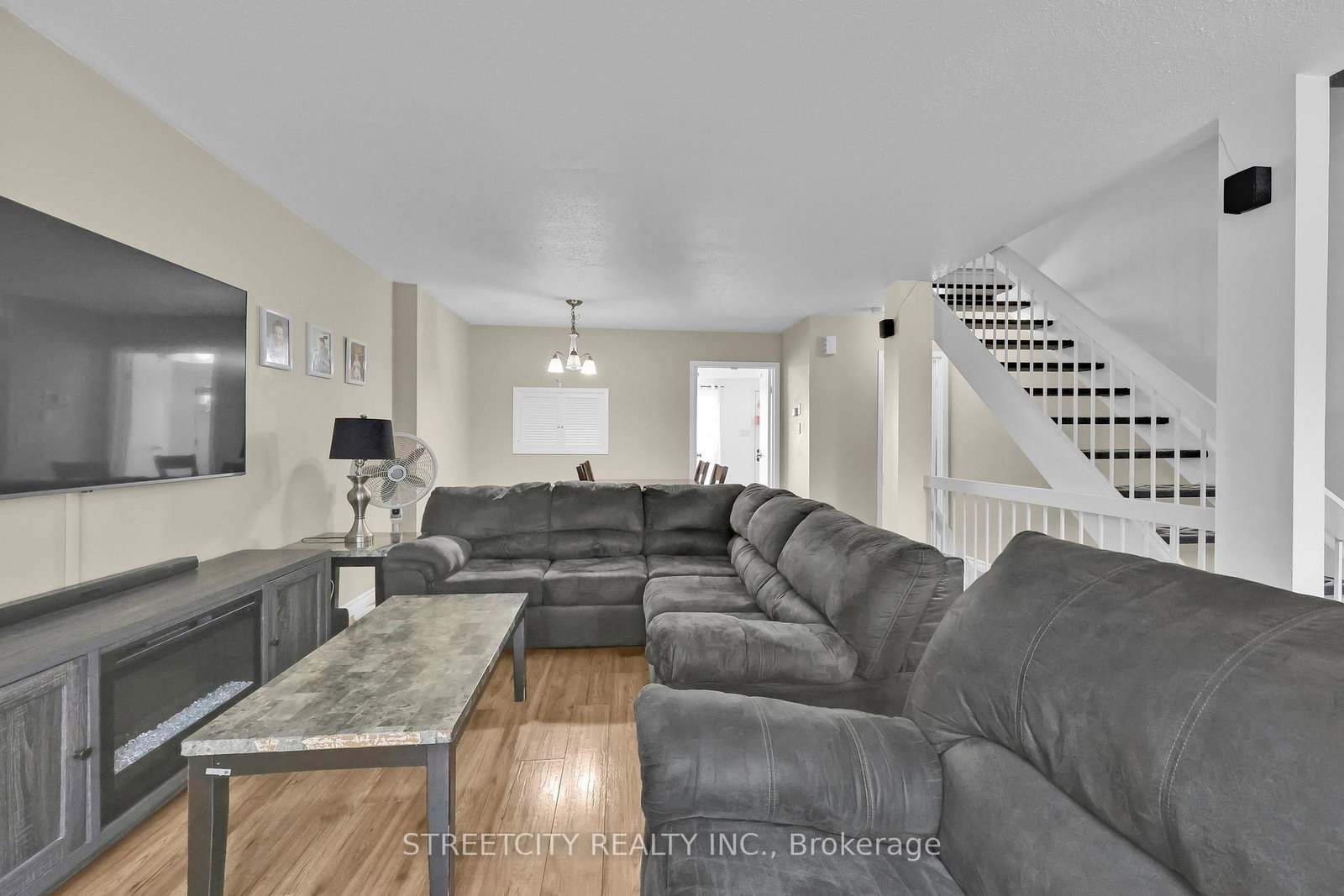 Townhouse for sale at 8-253 Taylor Street, London East, Ontario, N5Y 2J6 - East C - MLS: X12836000