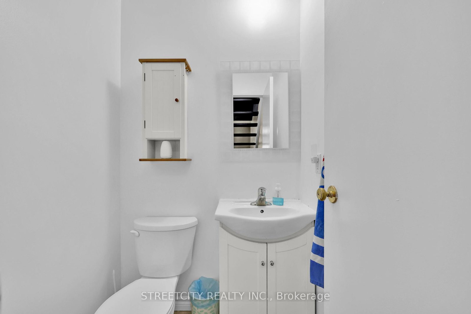 Townhouse for sale at 8-253 Taylor Street, London East, Ontario, N5Y 2J6 - East C - MLS: X12836000